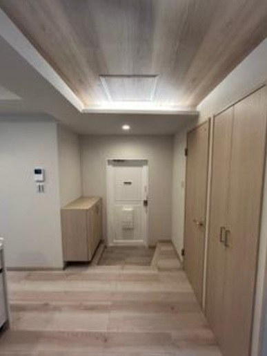 高徳マンションの玄関写真