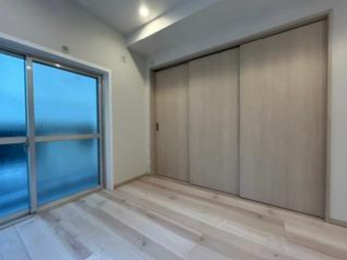 高徳マンションの居間写真