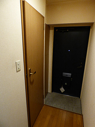 ラムール住吉の玄関写真