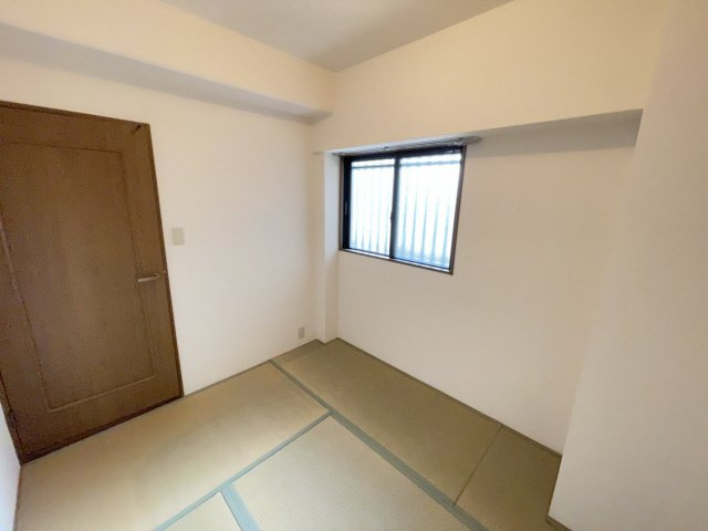 フェリース本庄の居間写真