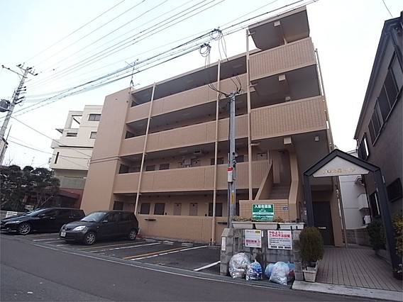 HU岩屋ハイツの外観写真