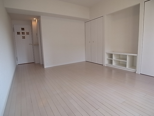 KAISEI新神戸第2EASTの居間写真