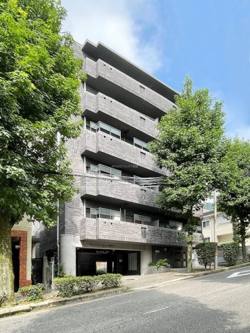 コモドカーサ新神戸の外観写真