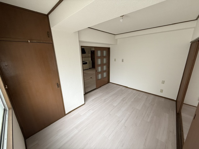 マヤコーポ西棟の居間写真