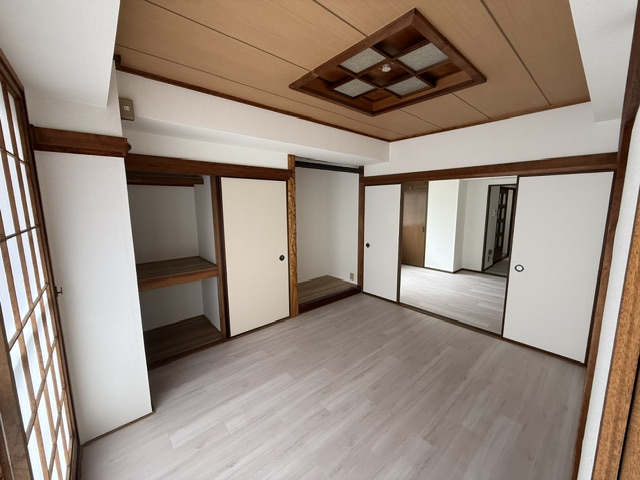 マヤコーポ西棟の居間写真