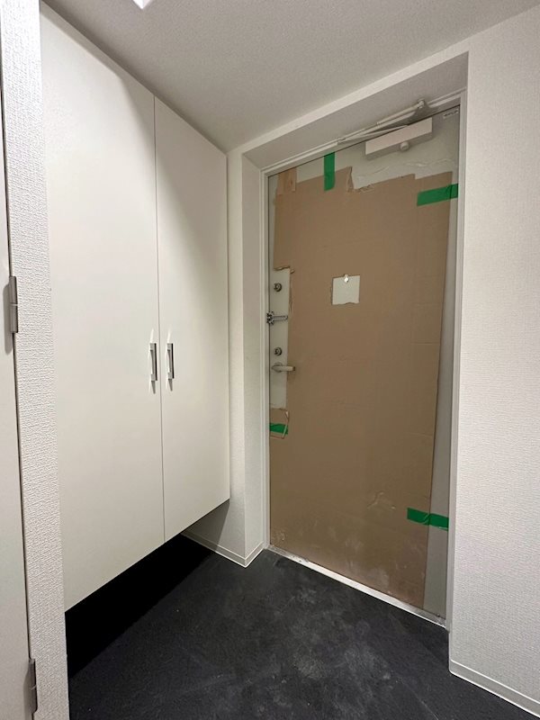 セレニテ神戸ミラクの玄関写真