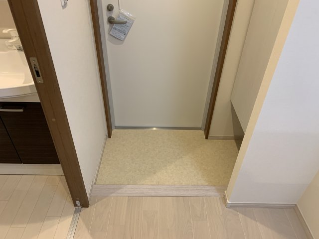 ウェルスクエア芦屋の玄関写真