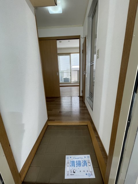 フローラ神戸の玄関写真