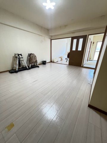プロスペール門戸の居間写真