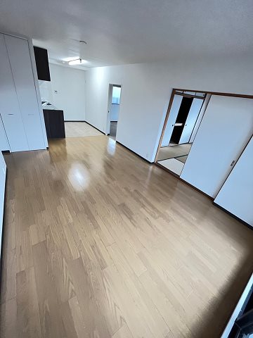 シャトレーヌ夙川A棟の居間写真
