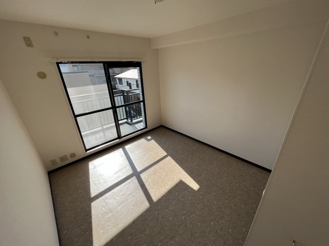 シャトレーヌ夙川A棟の居間写真
