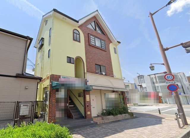 山手カーサの外観写真