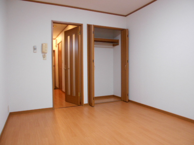 セレブ岡本の居間写真