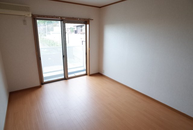 セレブ岡本の居間写真