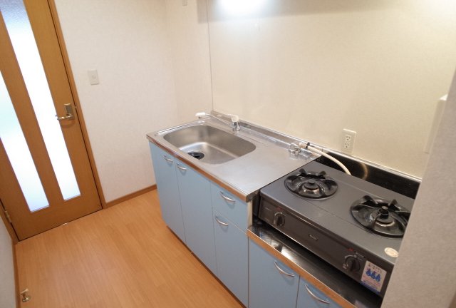 セレブ岡本のキッチン写真