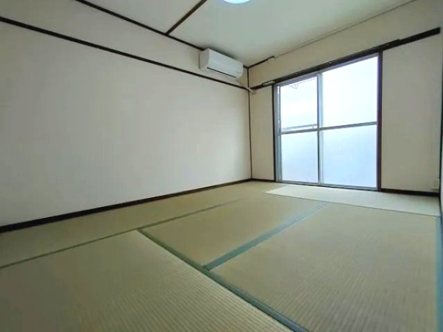 宮川荘の居間写真