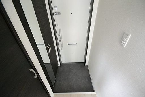 サンクラッソ神戸山手の玄関写真