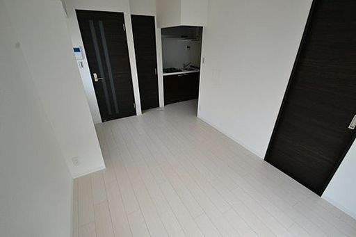 サンクラッソ神戸山手の居間写真