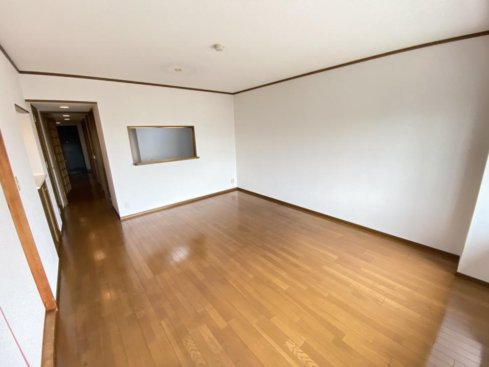 ドルチェ甲子園の居間写真