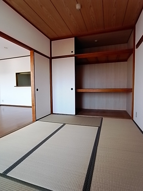ドルチェ甲子園の居間写真