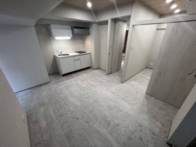 ネクストステージ神戸元町の居間写真