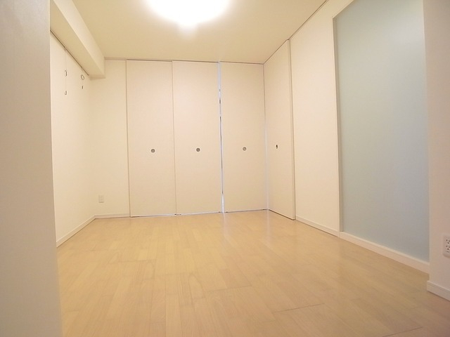 AOI FLATSの居間写真