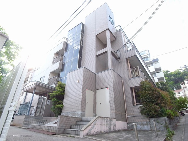 ロイヤルコート山本通の外観写真