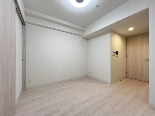 ソルテラス神戸栄町通の居間写真