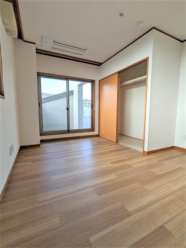 メインステージ芦屋川の居間写真