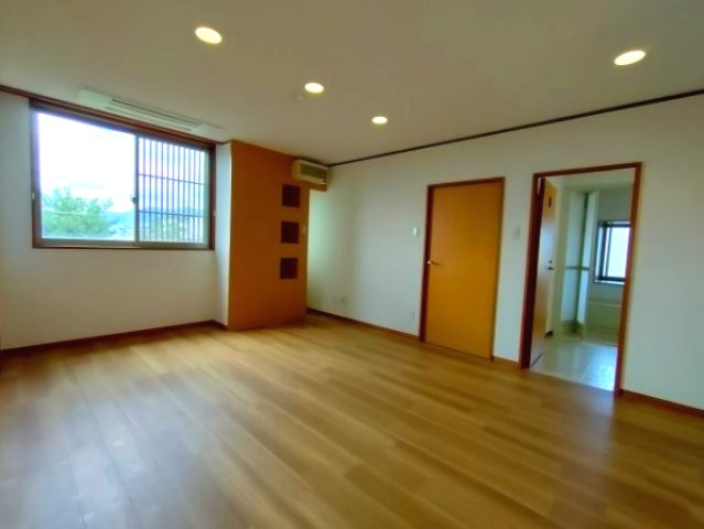 メインステージ芦屋川の居間写真