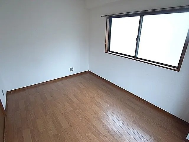 シティライフつかさ2の居間写真