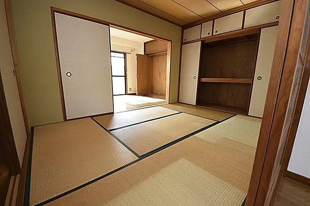 シティライフつかさ2の居間写真