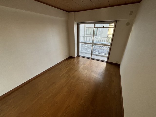 オリーブハイツ北青木の居間写真