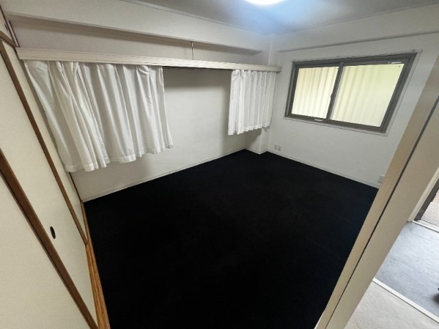 荒神山マンションの居間写真