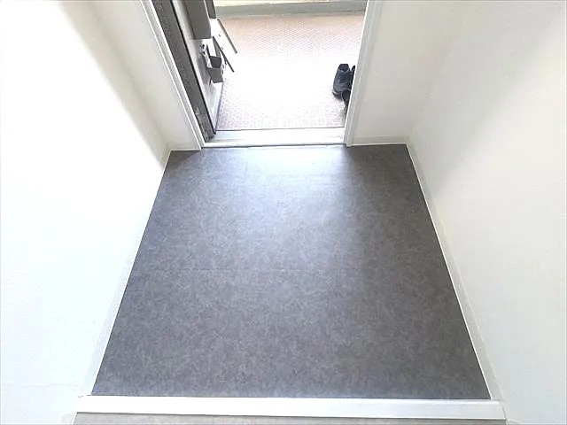 荒神山マンションの玄関写真