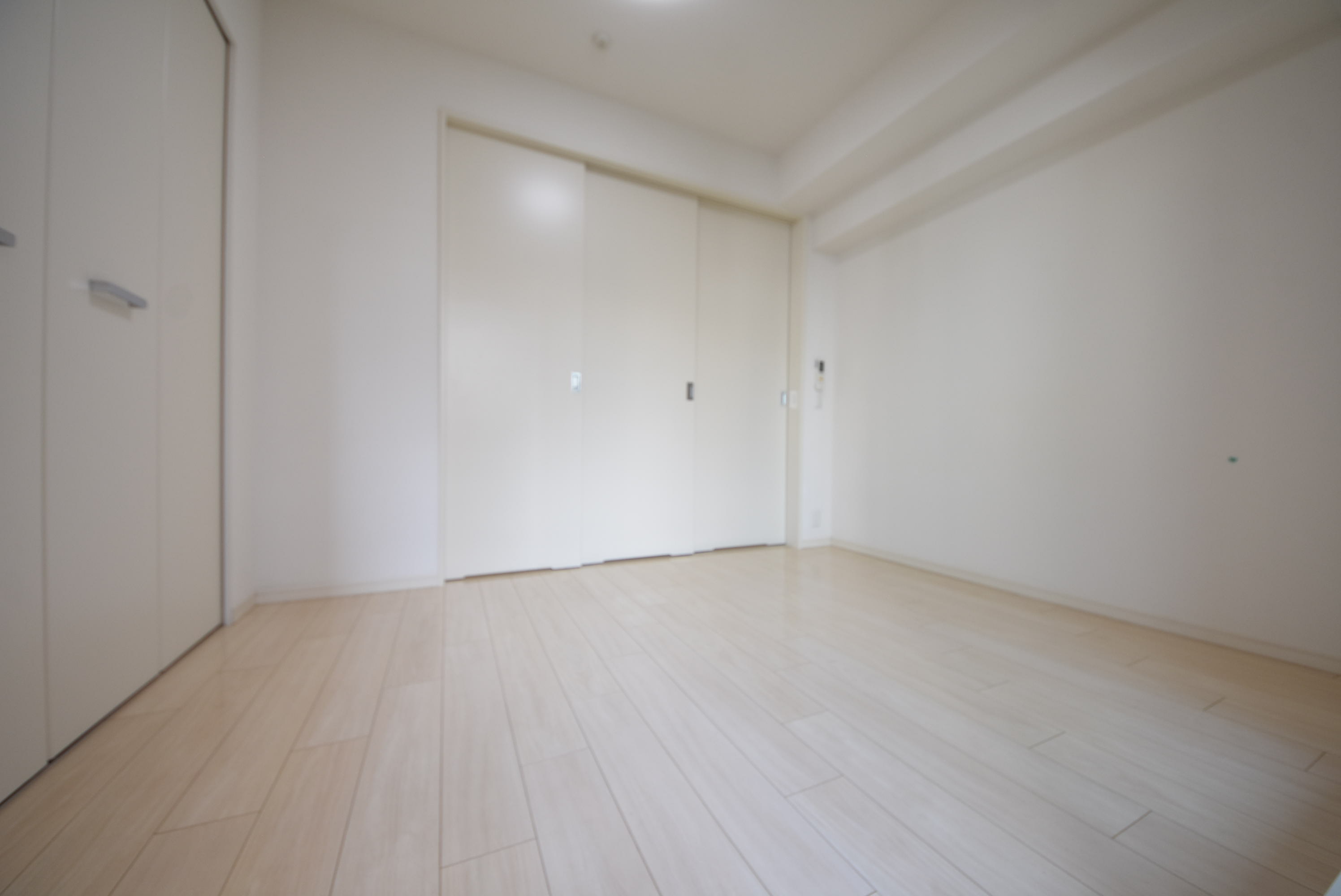 ワコーレ神戸三宮マスターズレジデンスの居間写真