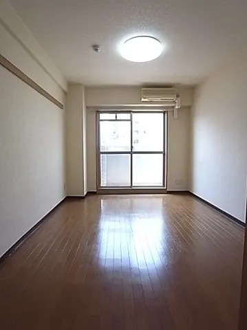 エスポワール三宮パート2の居間写真