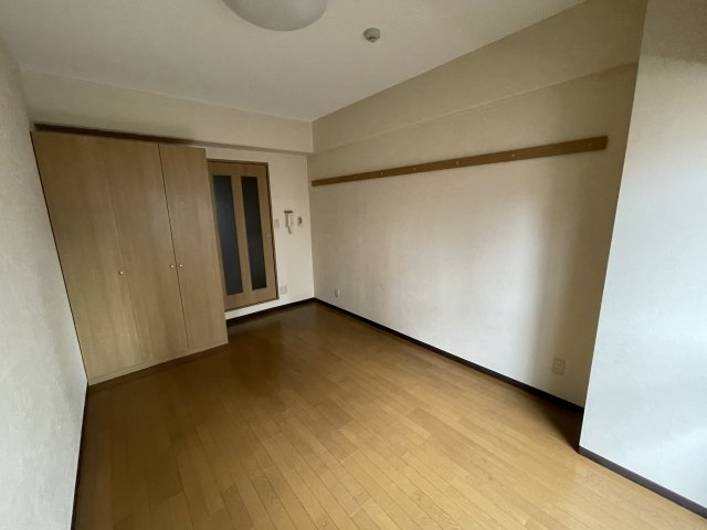 エスポワール三宮パート2の居間写真