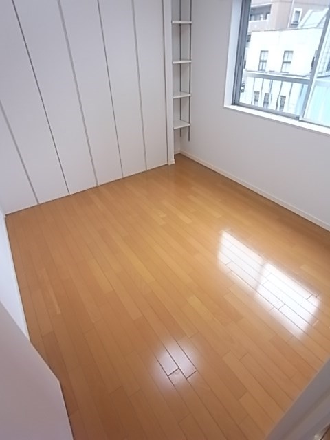 佳山ビルの居間写真