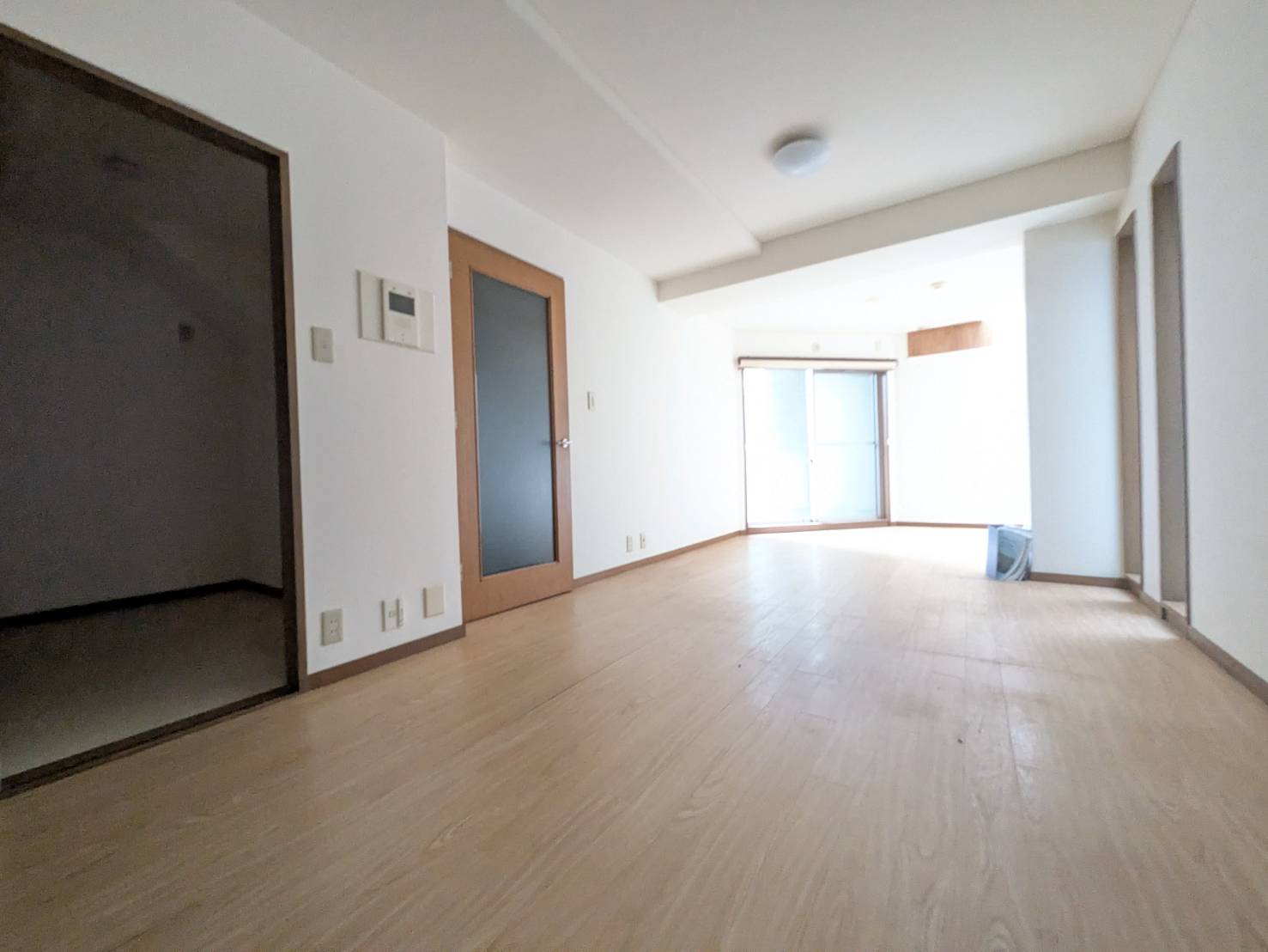 御影大蔵マンションの居間写真