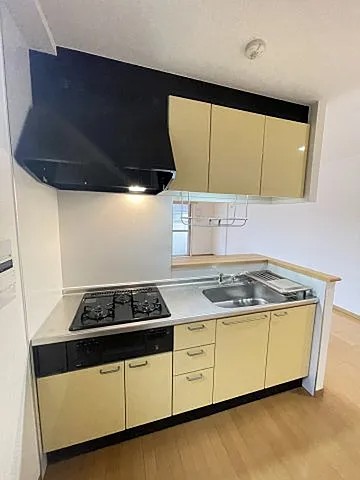 シャーメゾン三宮のキッチン写真
