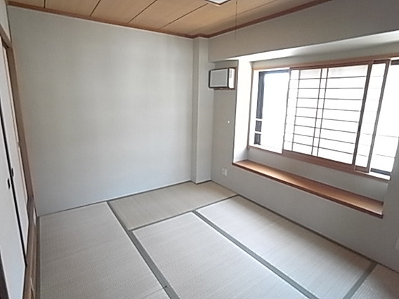 ベルレーブ本山の居間写真