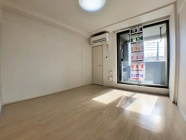 東海道本線 灘駅 徒歩10分 4階建 築8年の居間写真
