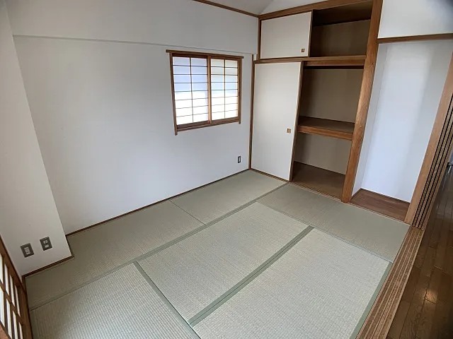 メゾン・ド・レーブ本山の居間写真