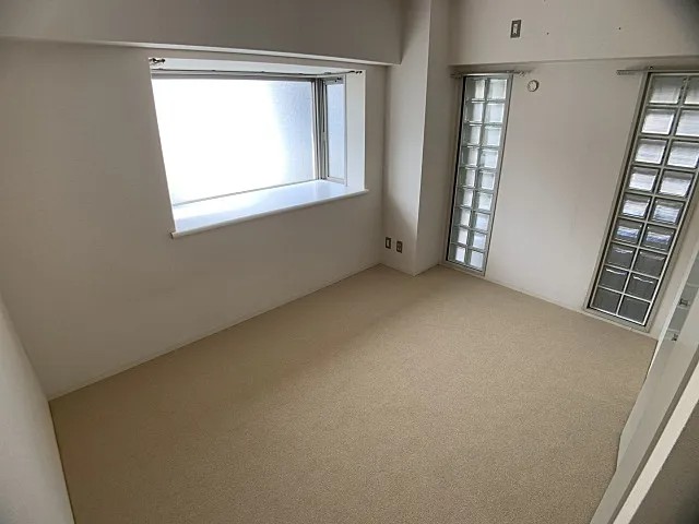 メゾン・ド・レーブ本山の居間写真