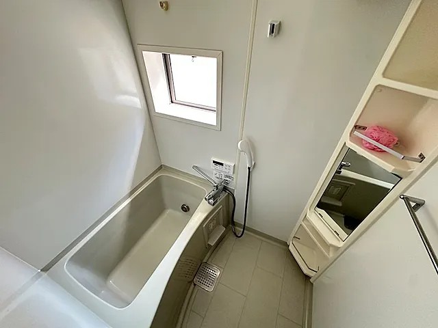 松山タウンハウスの風呂写真