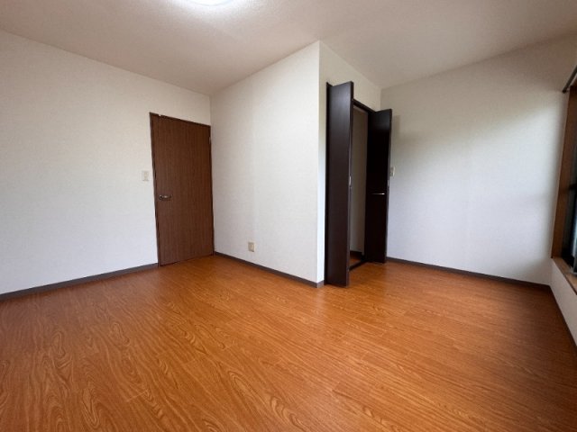 住吉VALORE2の居間写真