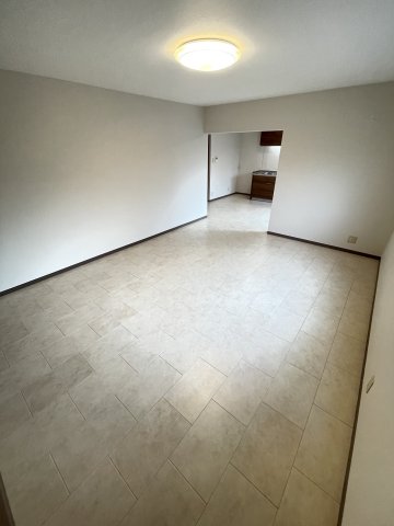 住吉VALORE2の居間写真