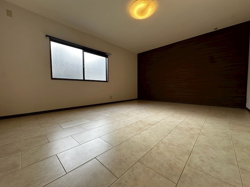 住吉VALORE2の居間写真