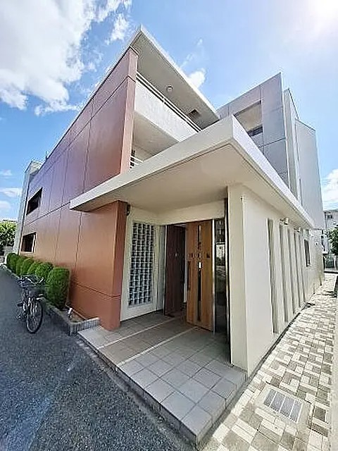 ヒルズ三番町の外観写真